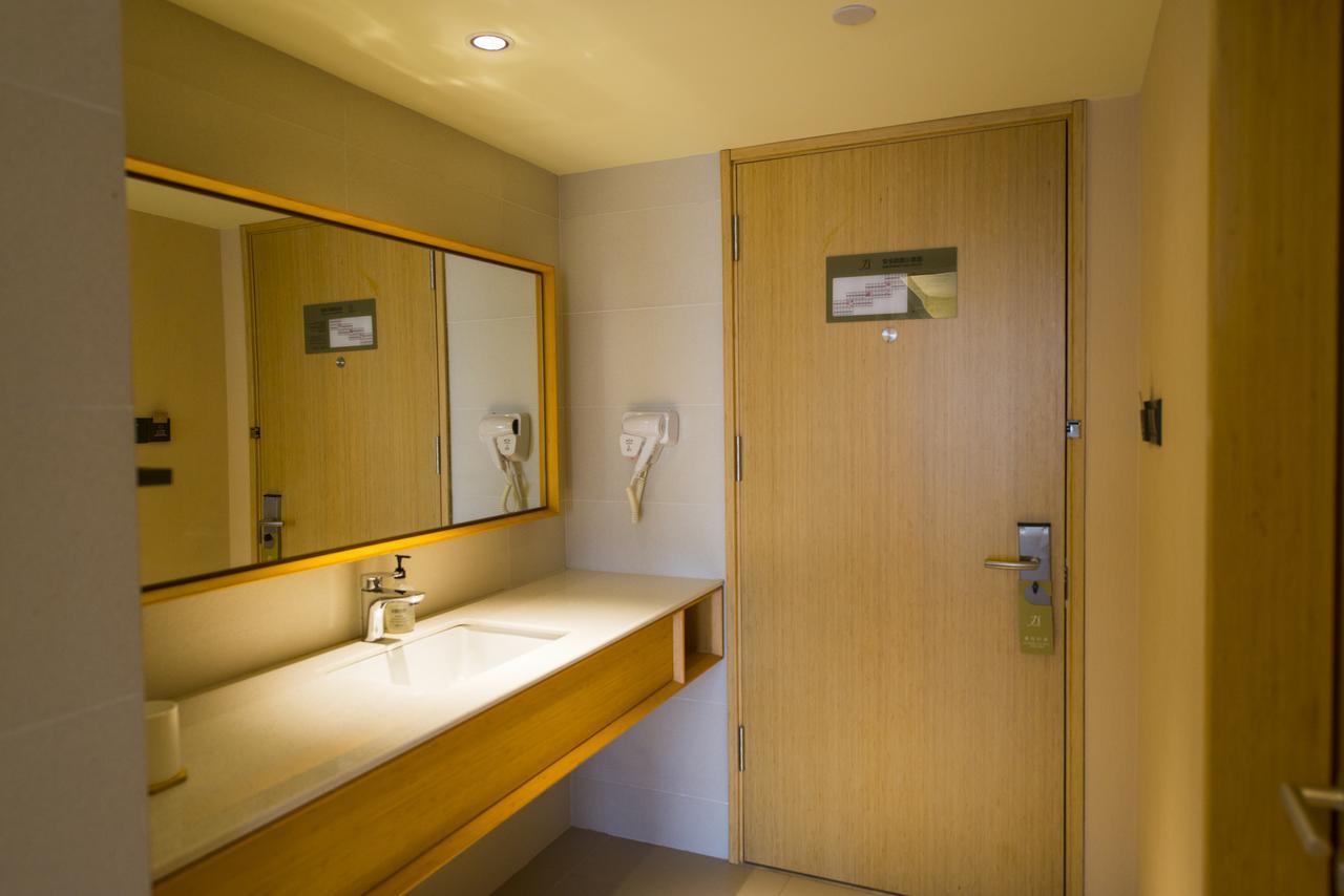 Ji Hotel Shanghai Hongqiao Transport Hub Linkong Zone Екстер'єр фото