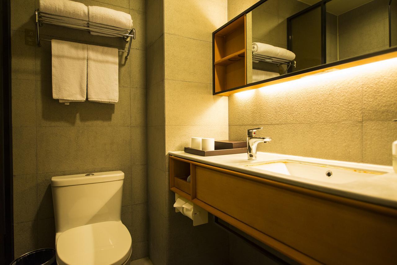 Ji Hotel Shanghai Hongqiao Transport Hub Linkong Zone Екстер'єр фото